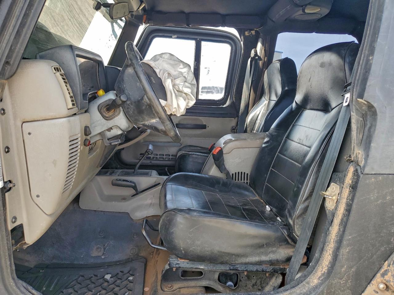 Jeep Wrangler Sport Image 7