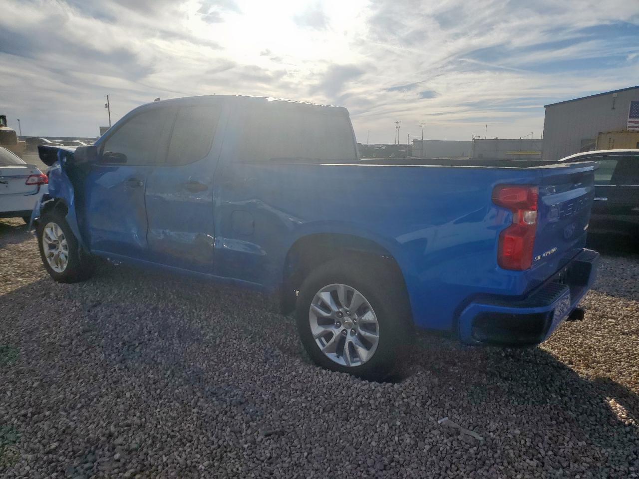 Chevrolet Silverado C1500 Custom Image 9