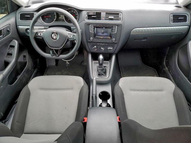 Volkswagen Jetta S Image 8