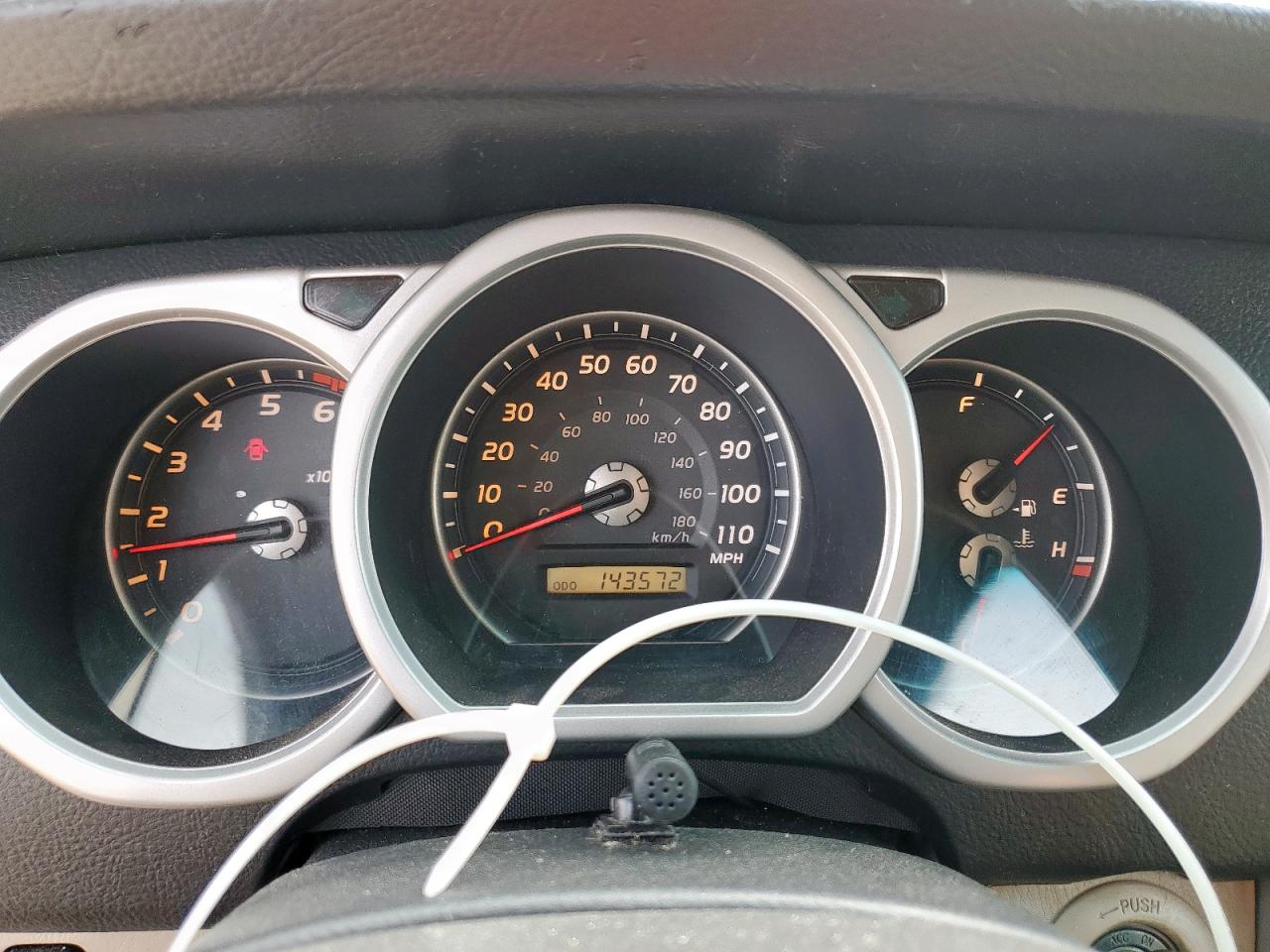 Toyota 4Runner Limited Image 8