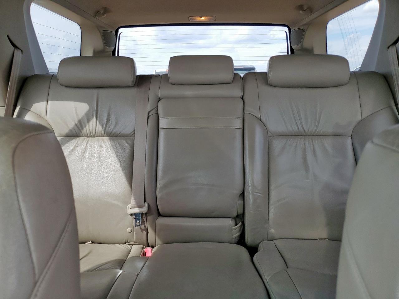 Toyota 4Runner Limited Image 3