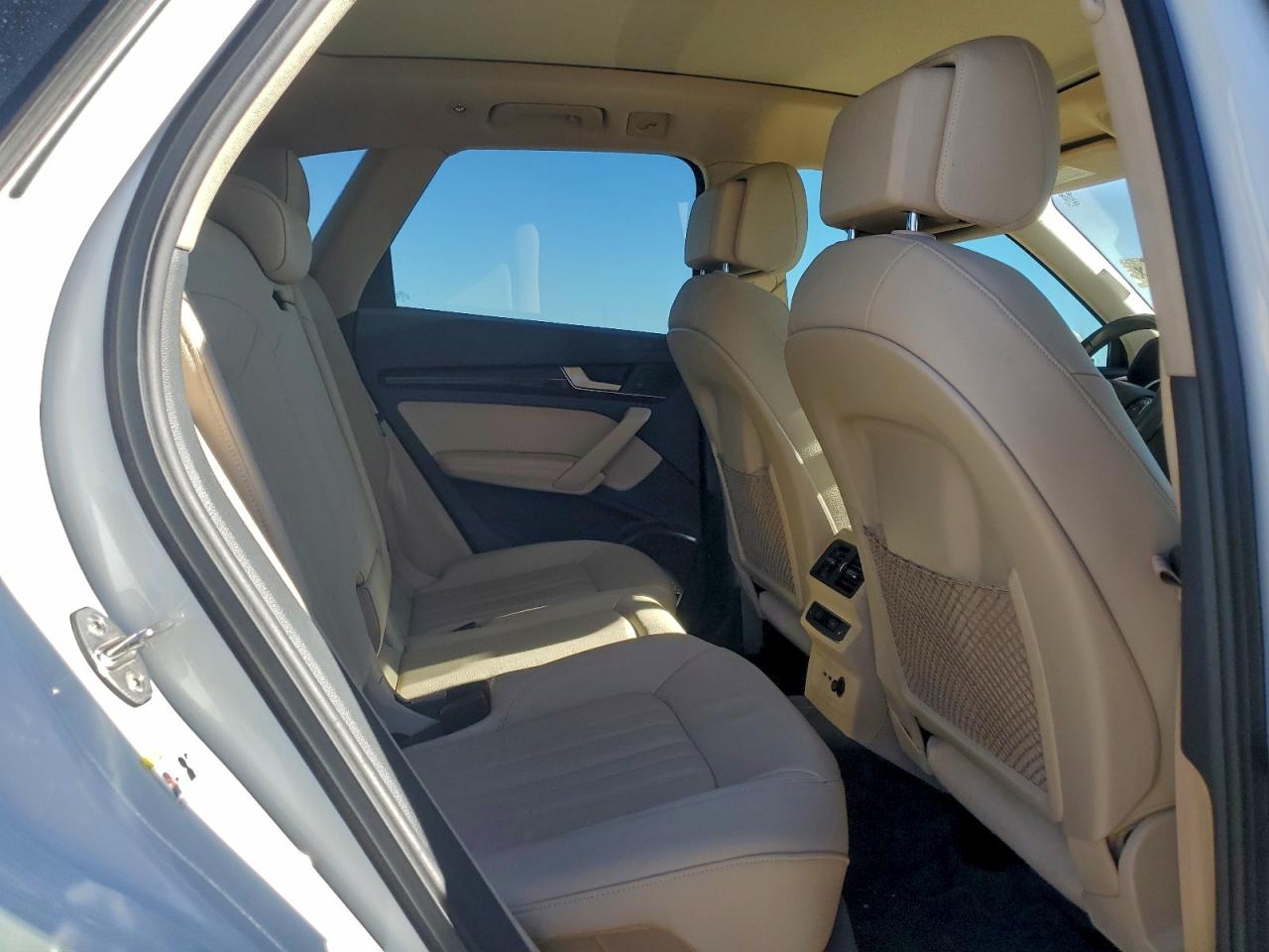 Audi Q5 Premium Plus Image 8