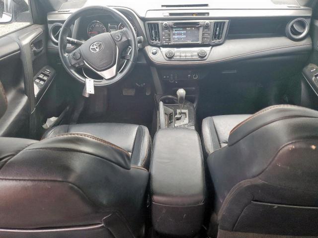 Toyota RAV4 Se Image 3