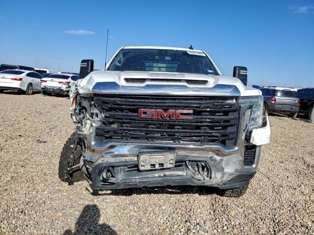 GMC Sierra K2500 Heavy Duty Image 5