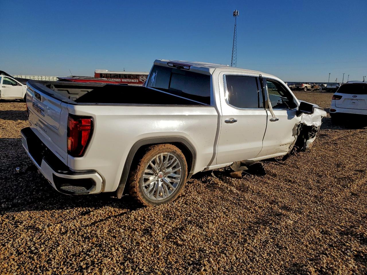 GMC Sierra K1500 Denali Image 4