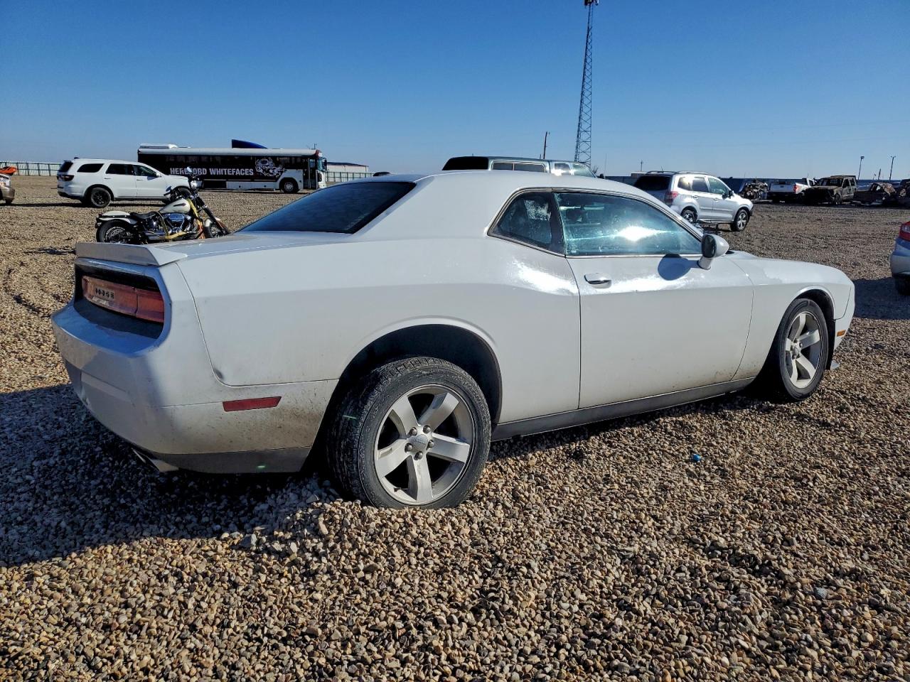 Dodge Challenger Sxt Image 2