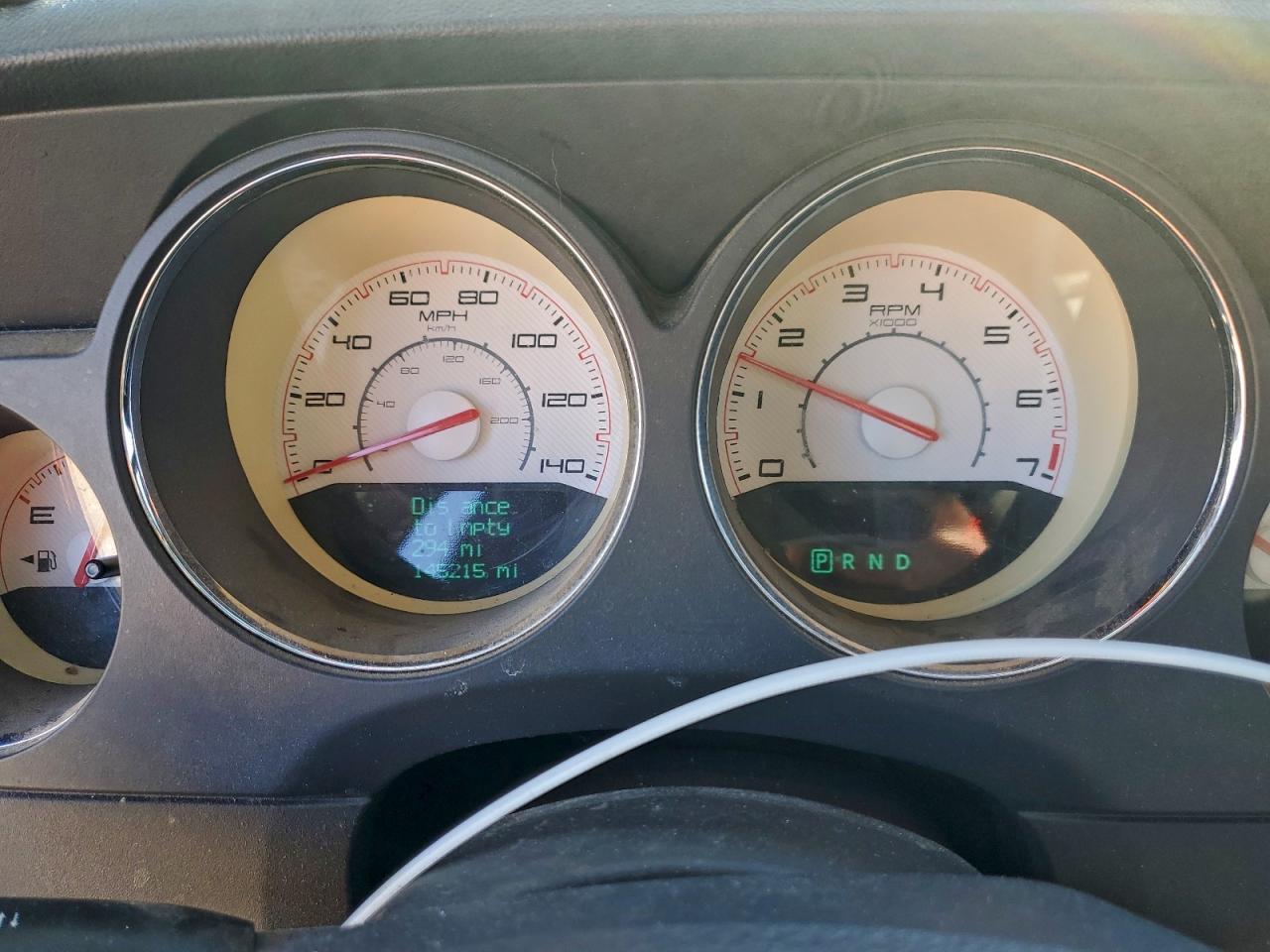 Dodge Challenger Sxt Image 9