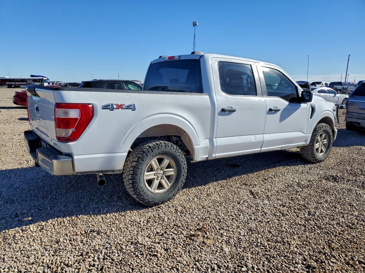 Ford F-150 Supercrew Image 6
