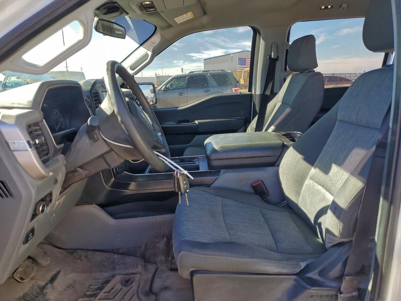 Ford F-150 Supercrew Image 2