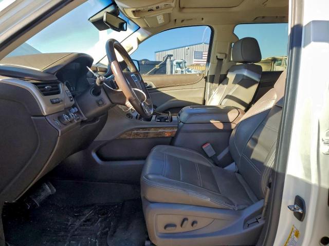 GMC Yukon Denali Image 13