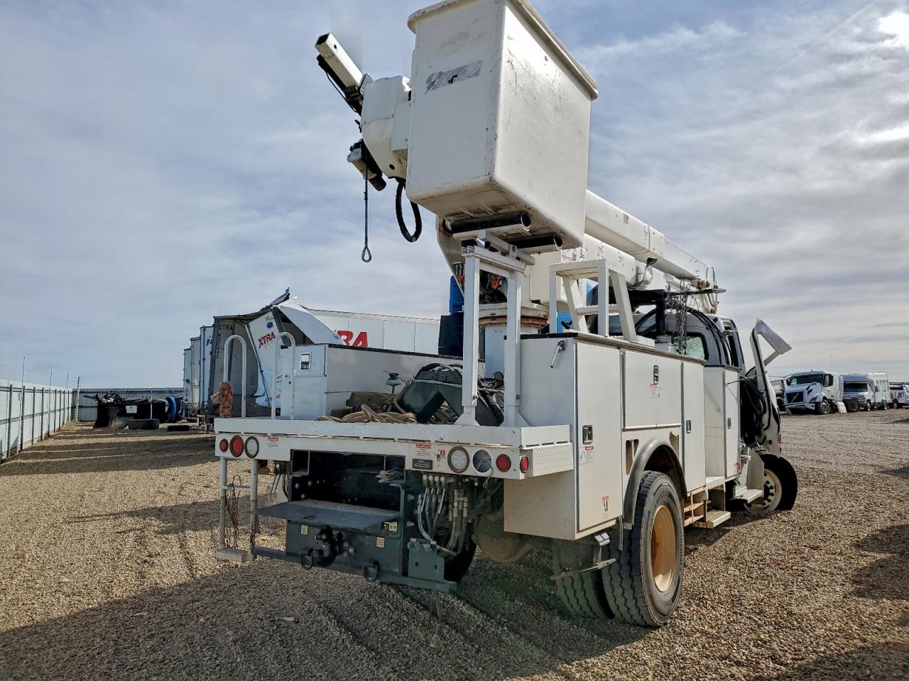 Freightliner M2 106 Med 106 Medium Duty Image 3