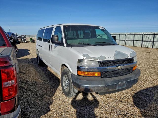 Chevrolet Express Image 6