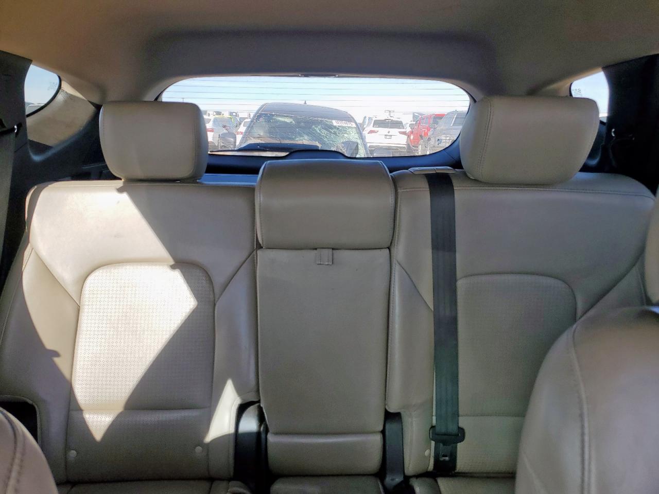 Hyundai SANTA FE Image 8