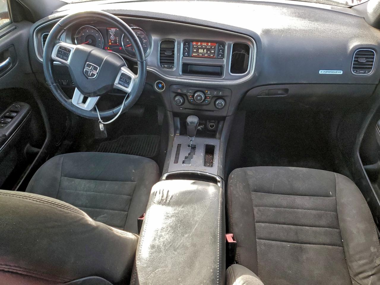 Dodge Charger Se Image 9