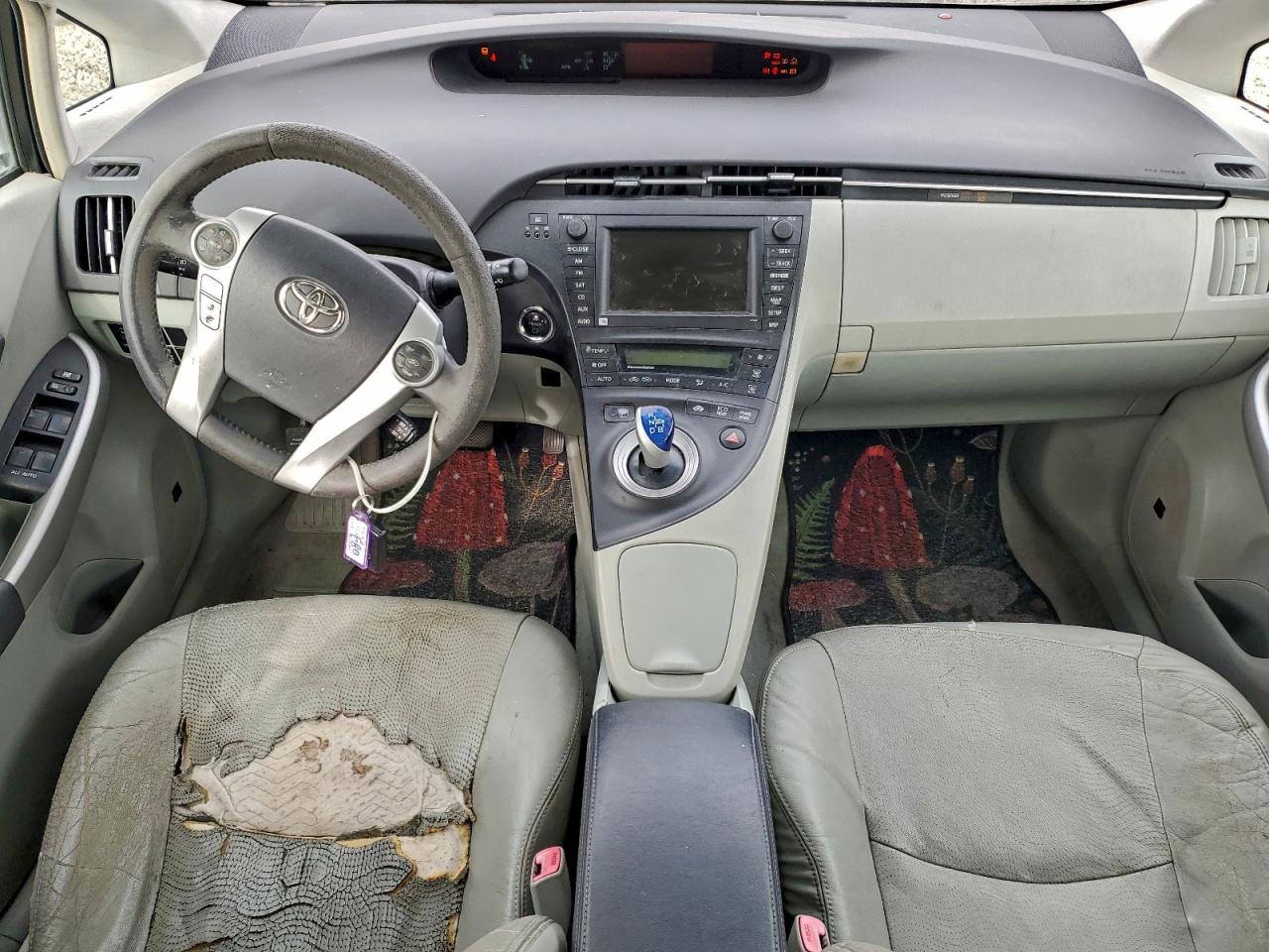 Toyota Prius Image 12