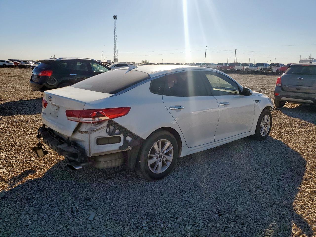 Kia Optima Lx Image 3