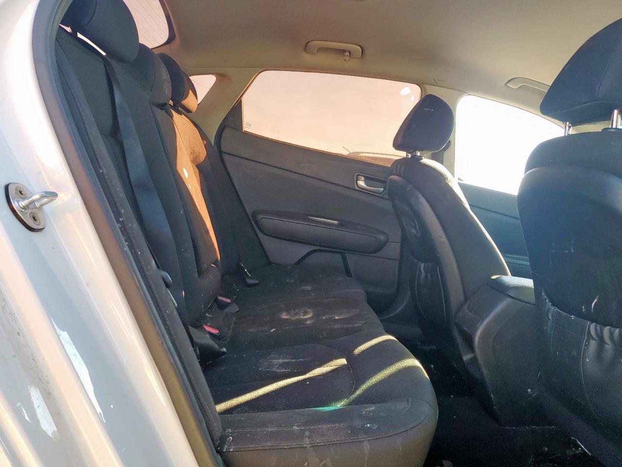 Kia Optima Lx Image 10