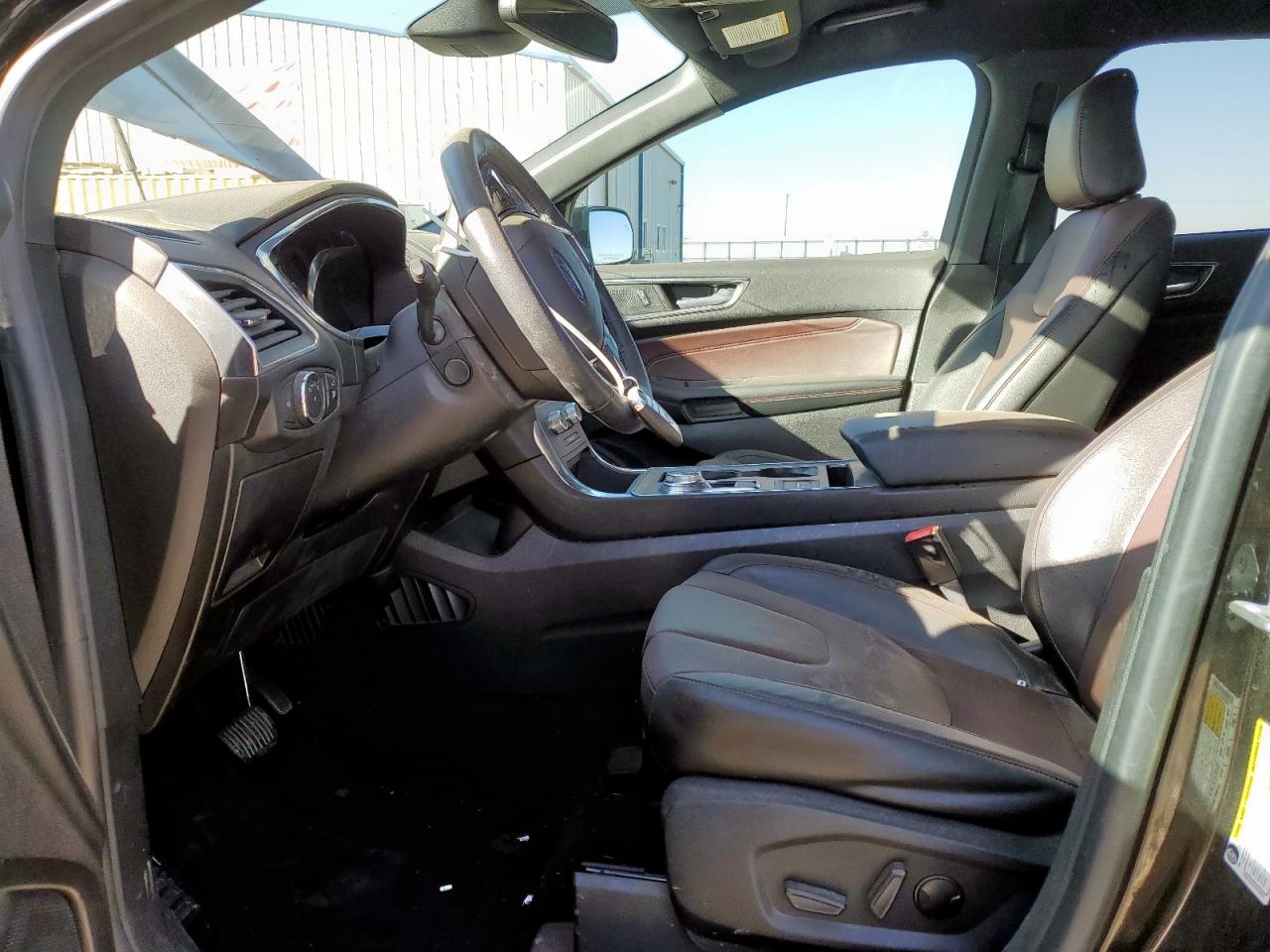 Ford Edge Titanium Image 5