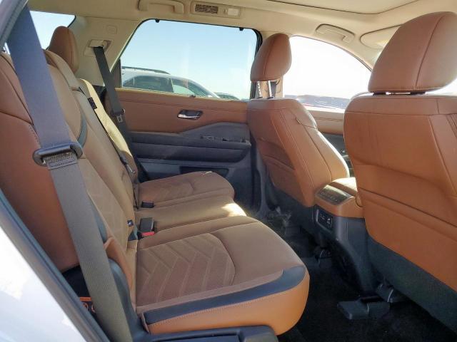 Nissan Pathfinder Platinum Image 11