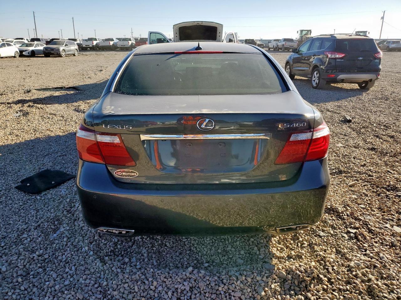 Lexus LS 460 Image 9