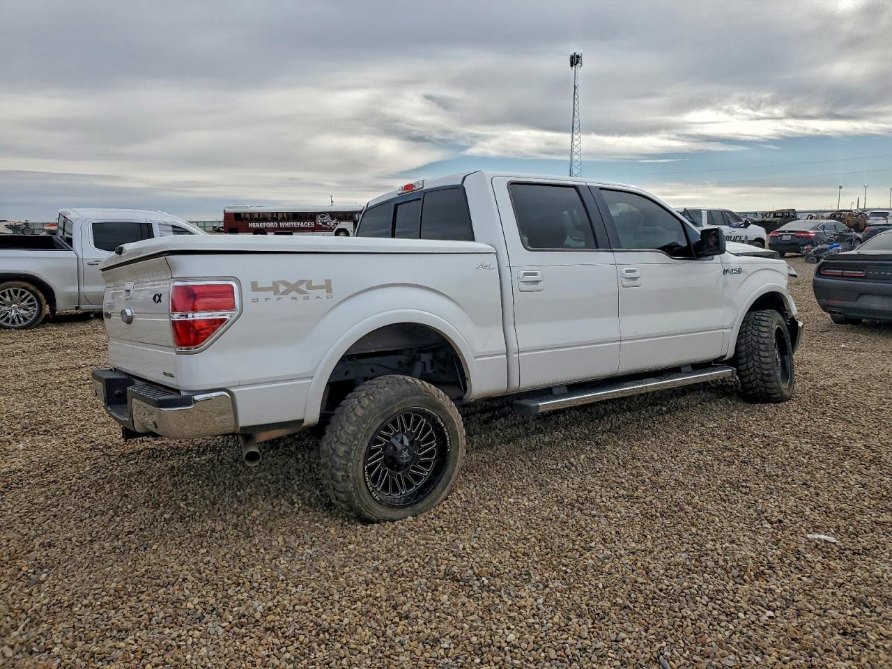 Ford F-150 Supercrew Image 2