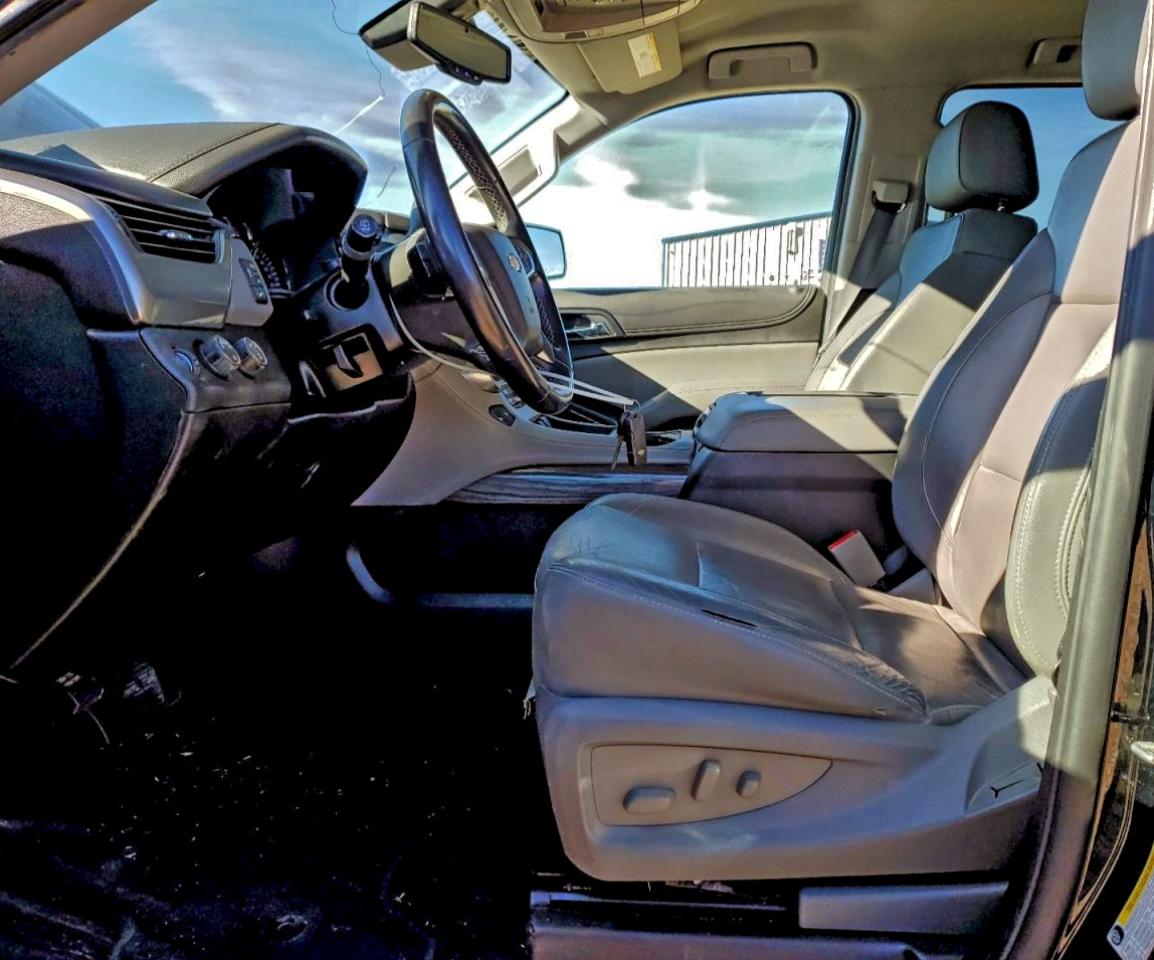 Chevrolet Suburban K1500 Lt Image 10