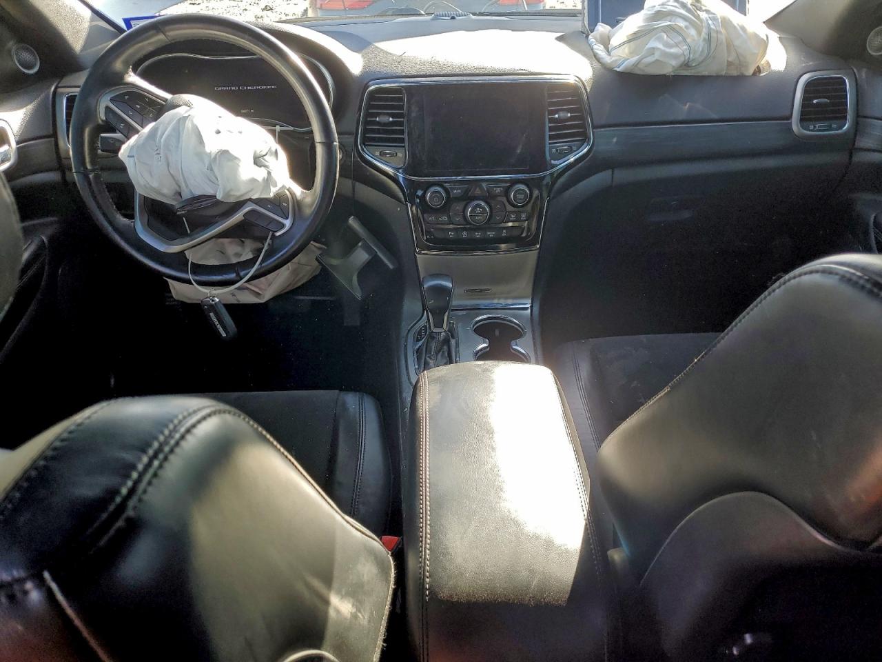 Jeep Grand Cherokee Laredo Image 6