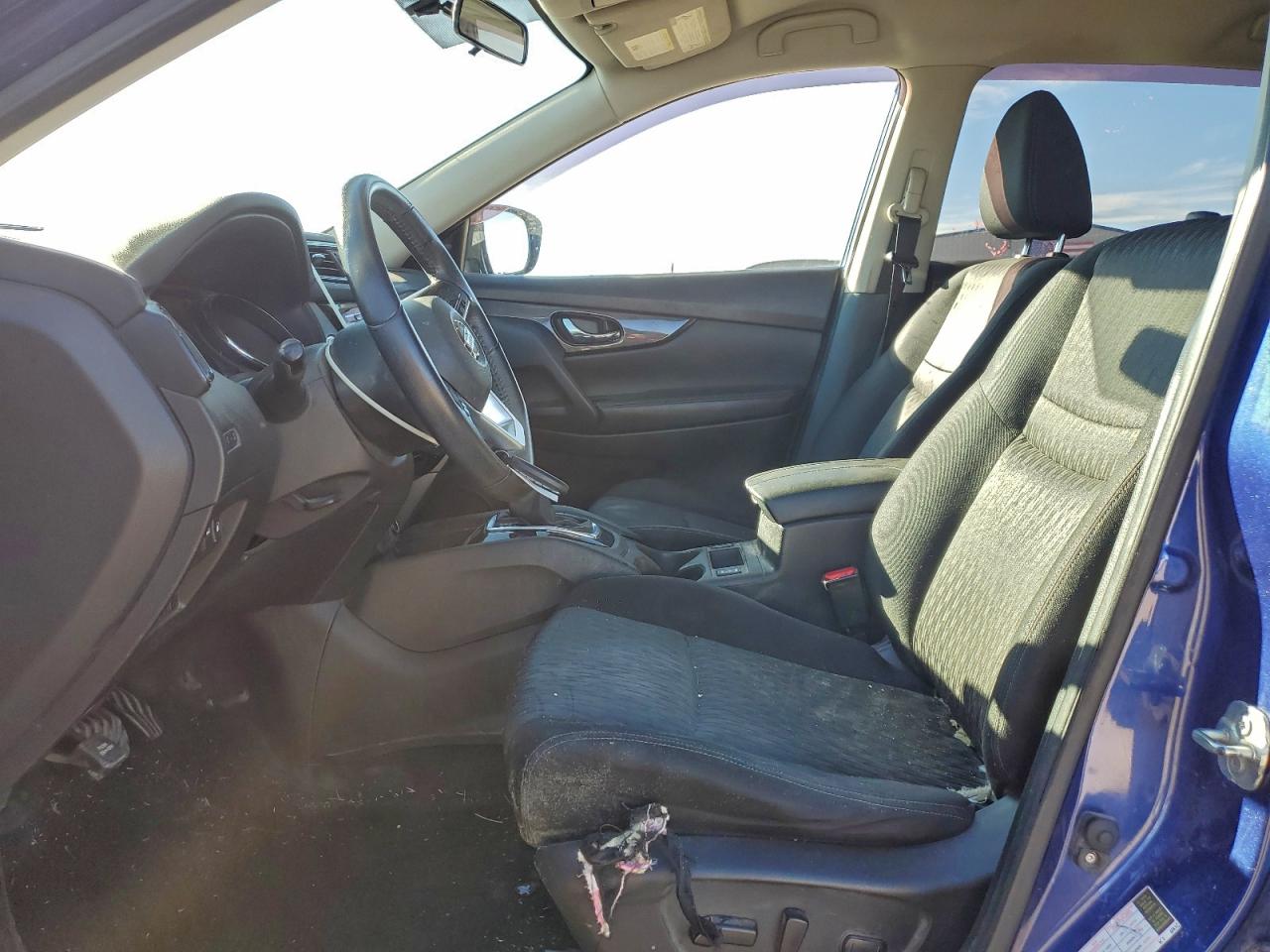 Nissan Rogue S Image 5