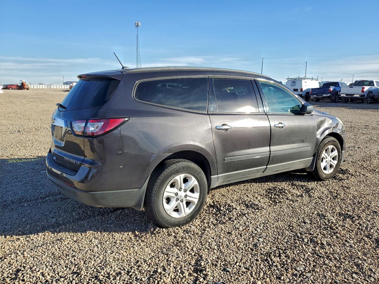 Chevrolet Traverse Ls Image 3