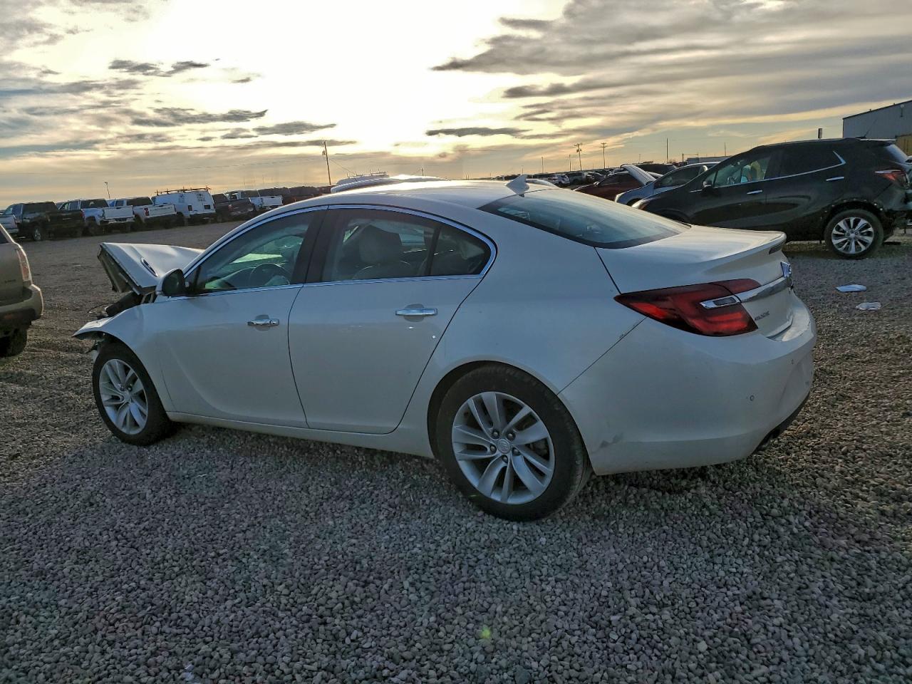 Buick Regal Premium Image 11