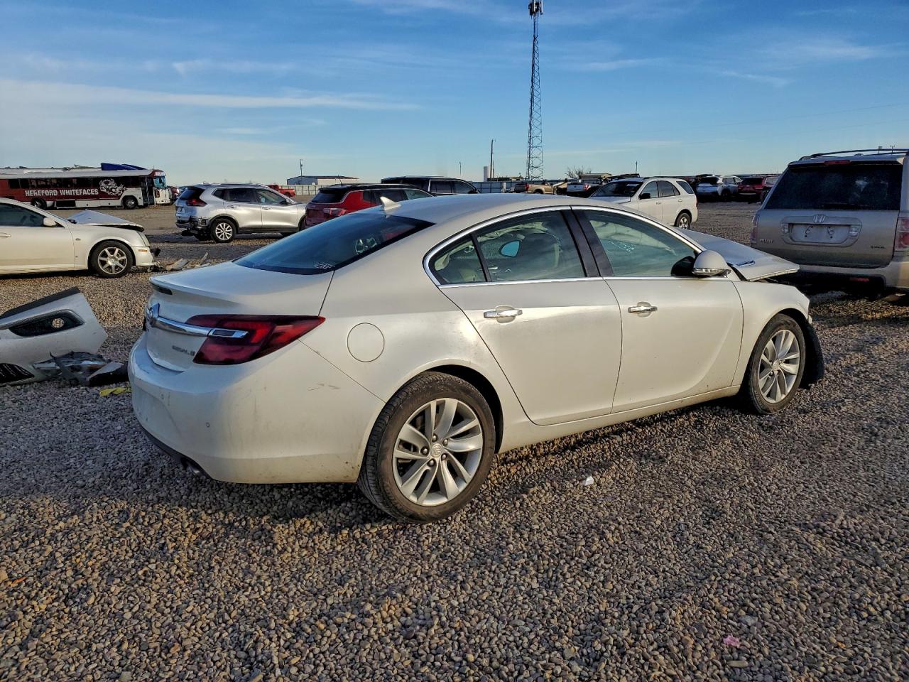 Buick Regal Premium Image 2