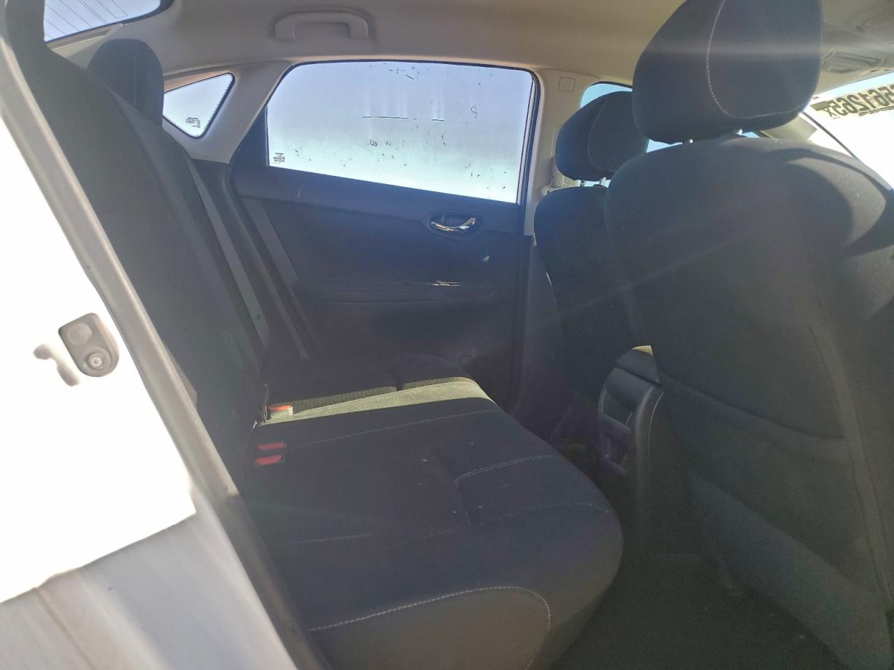 Nissan Sentra S Image 11