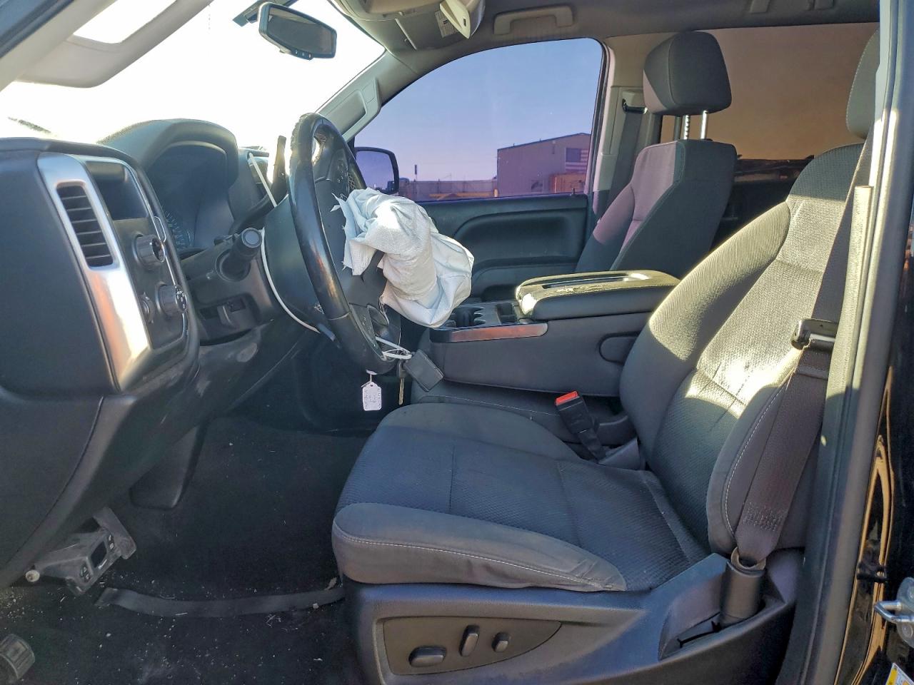 Chevrolet Silverado K1500 Lt Image 3