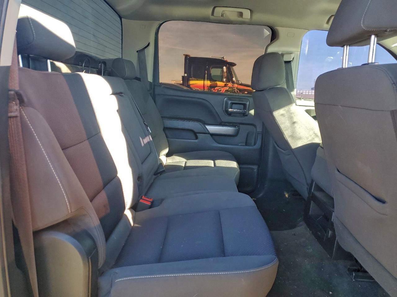 Chevrolet Silverado K1500 Lt Image 6