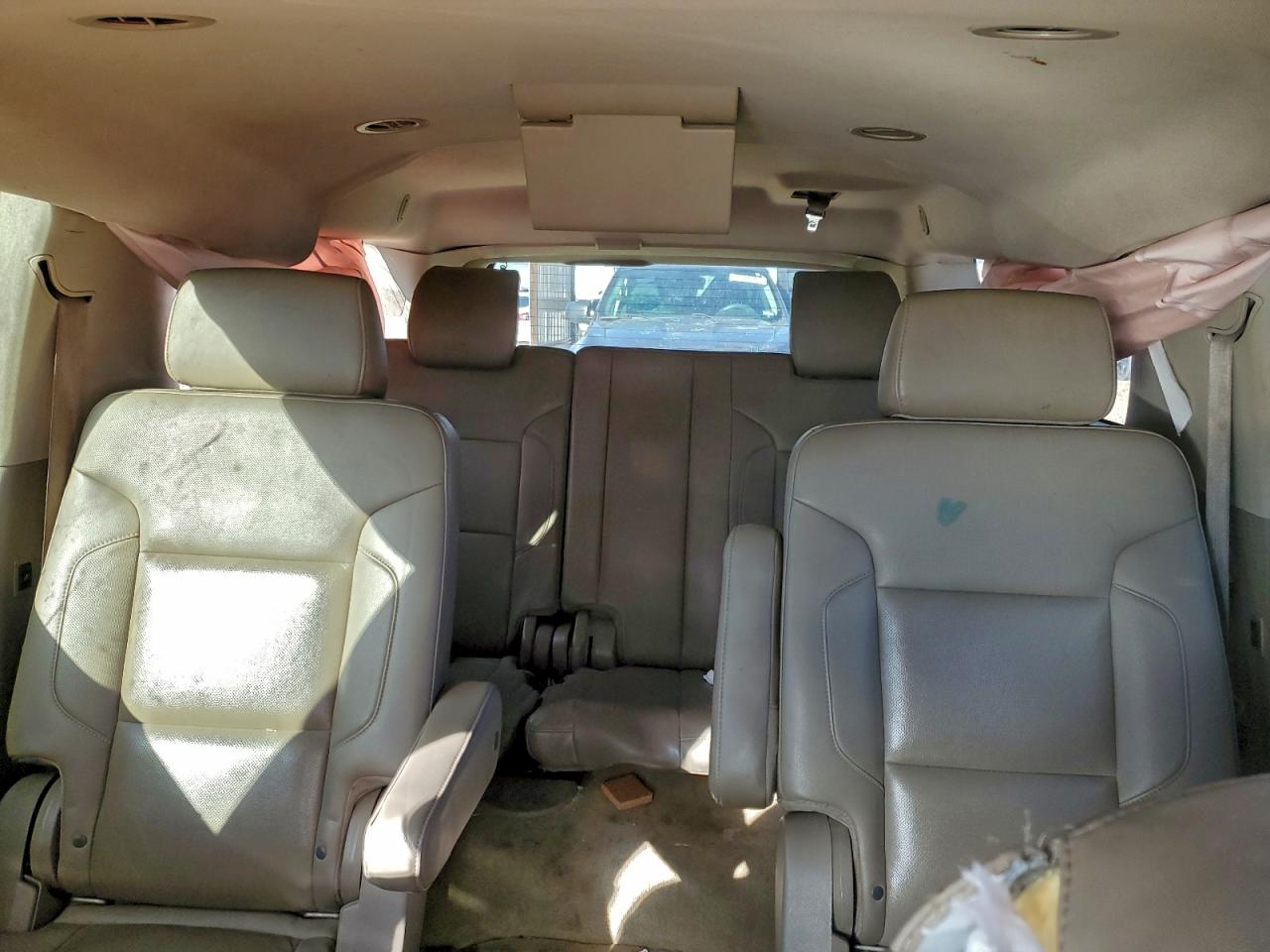 GMC Yukon C1500 Slt Image 2