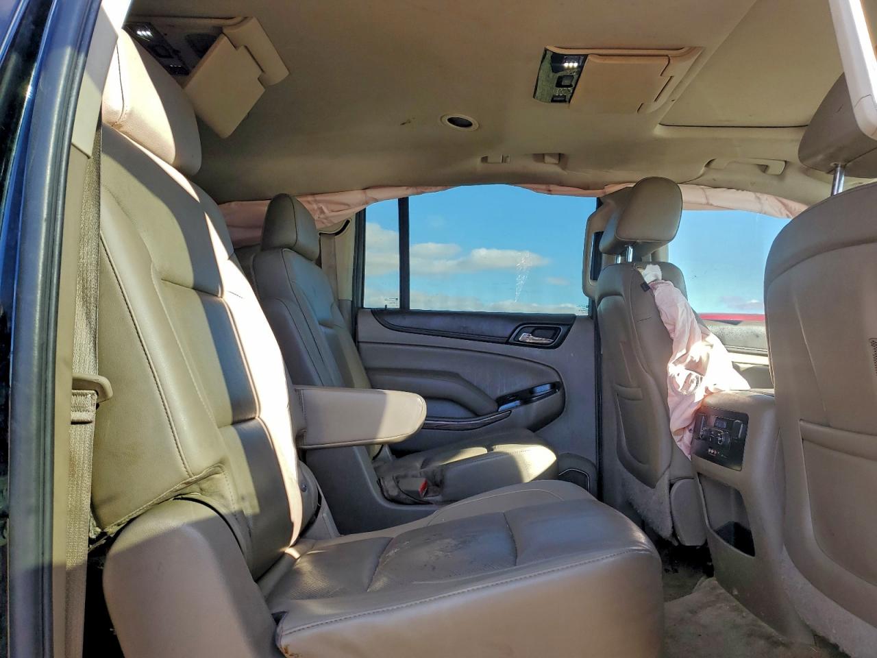 GMC Yukon C1500 Slt Image 6