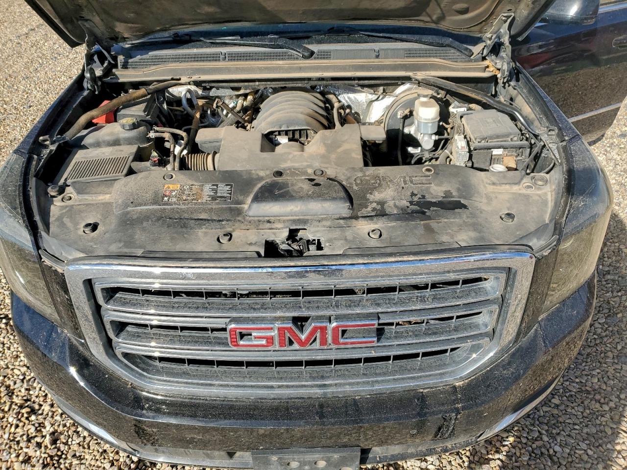GMC Yukon C1500 Slt Image 12