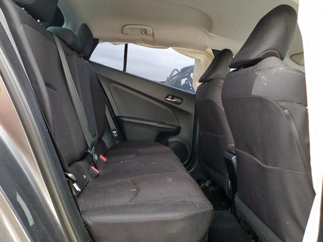 Toyota Prius Image 8