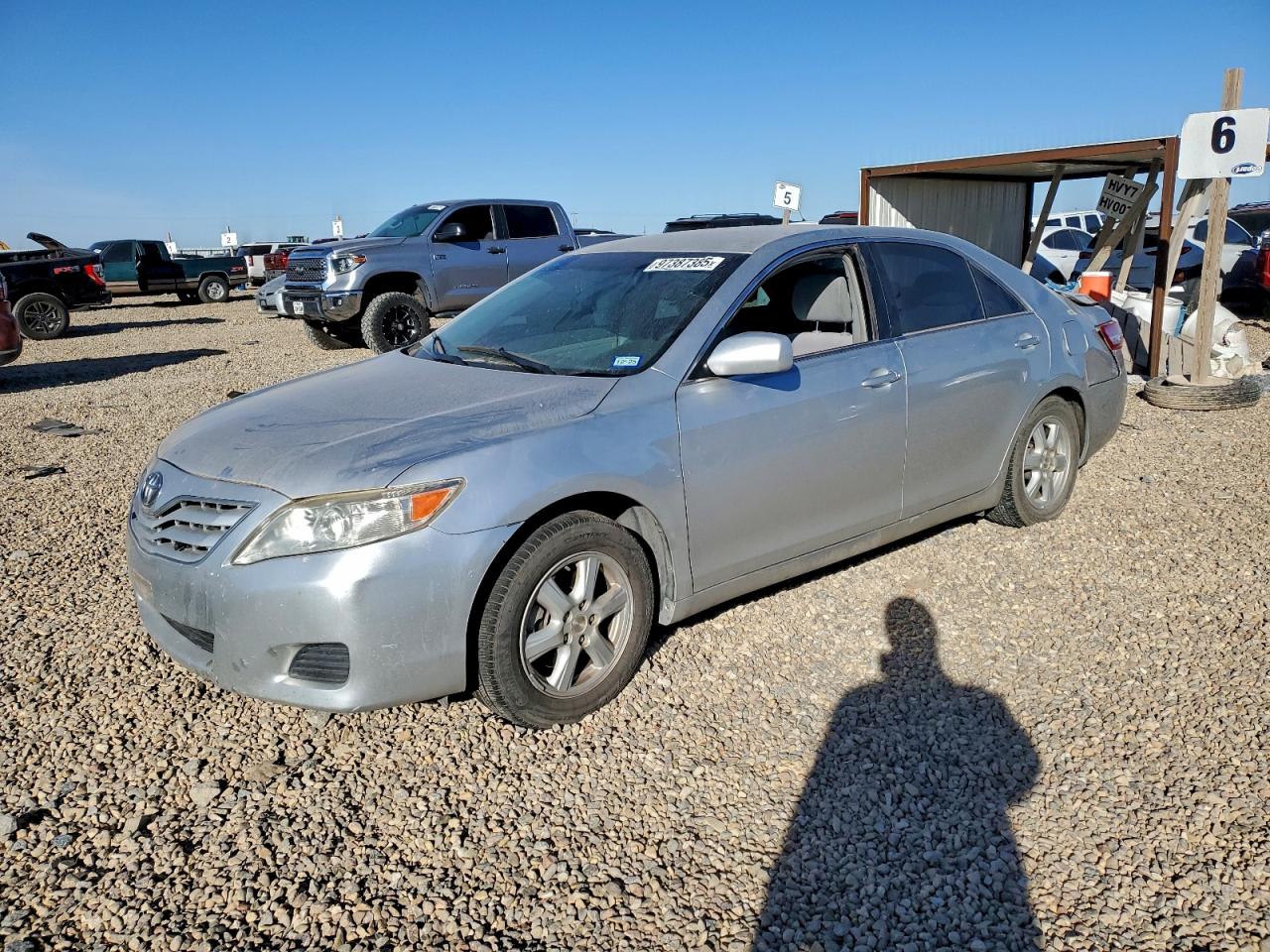 Toyota Camry Base Image 1
