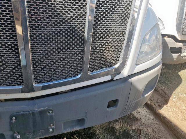 Peterbilt Tractor 579 Image 8