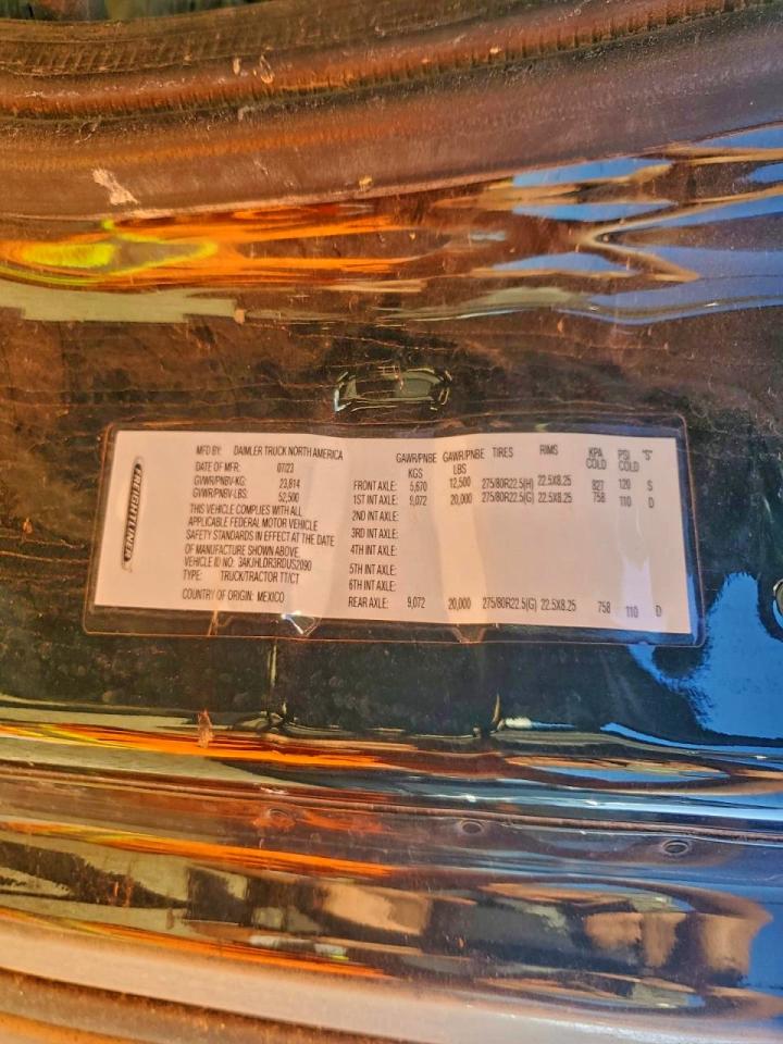 Freightliner Cascadia 1 Image 8