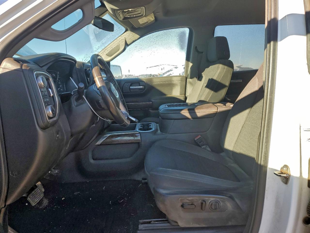 GMC Sierra K1500 Elevation Image 11