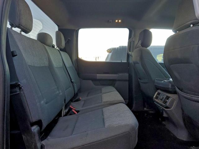 Ford F-150 Supercrew Image 12