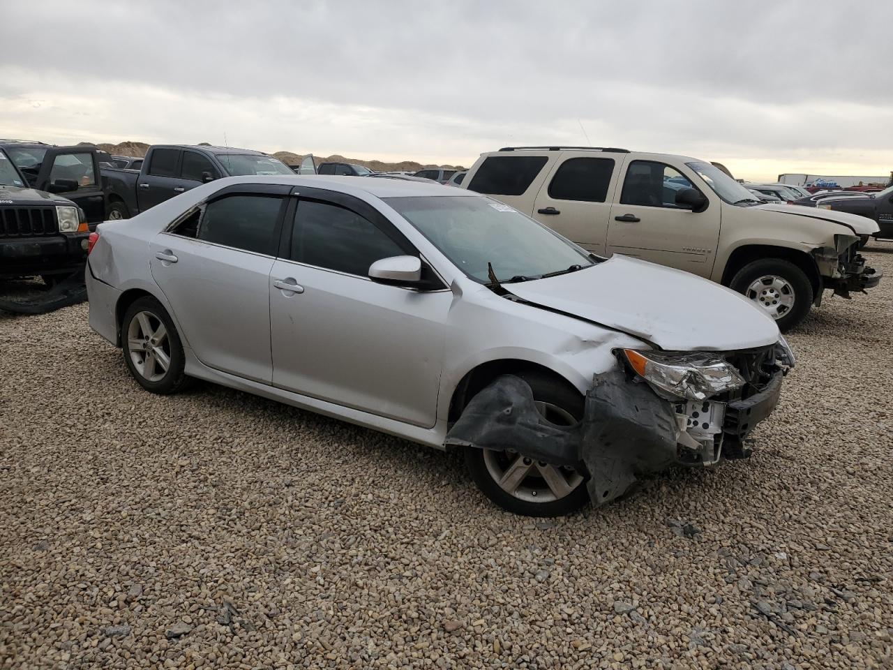 Toyota Camry L Image 5