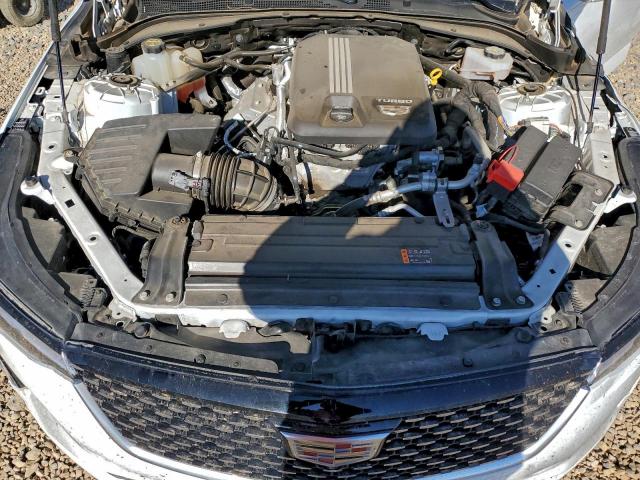 Cadillac CT4 Luxury + Image 12