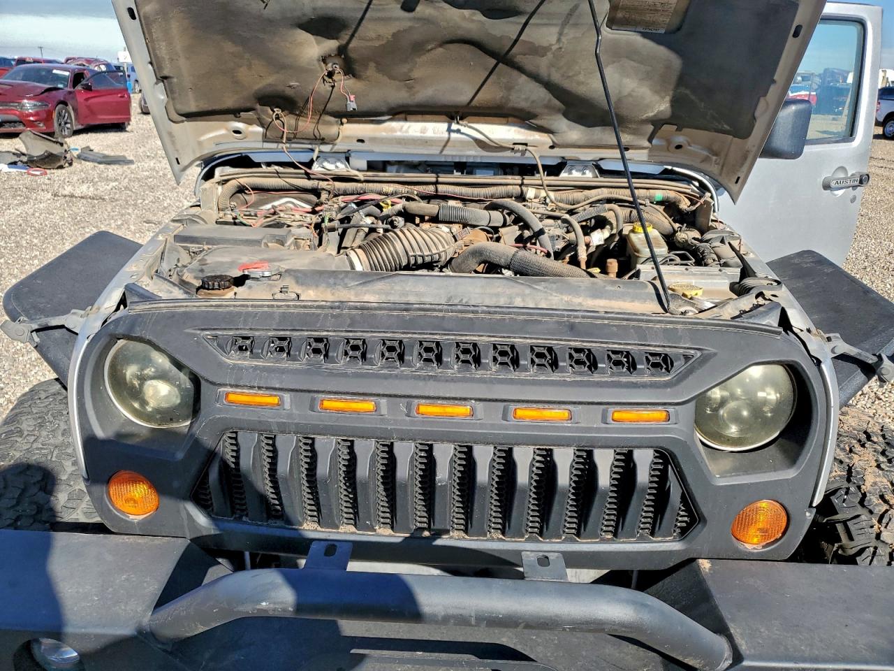 Jeep Wrangler Sahara Image 10