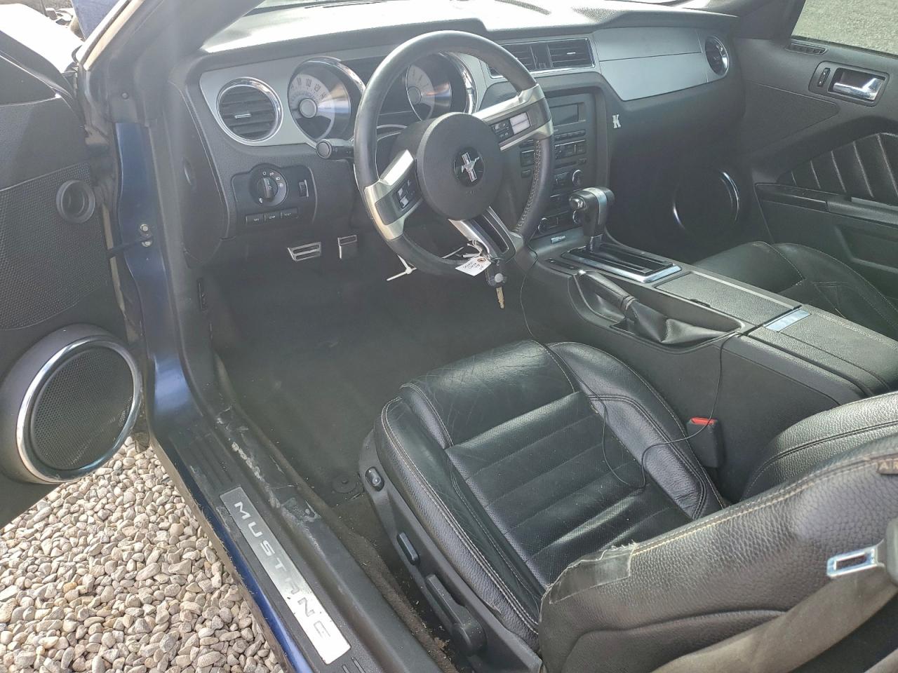 Ford Mustang Image 12