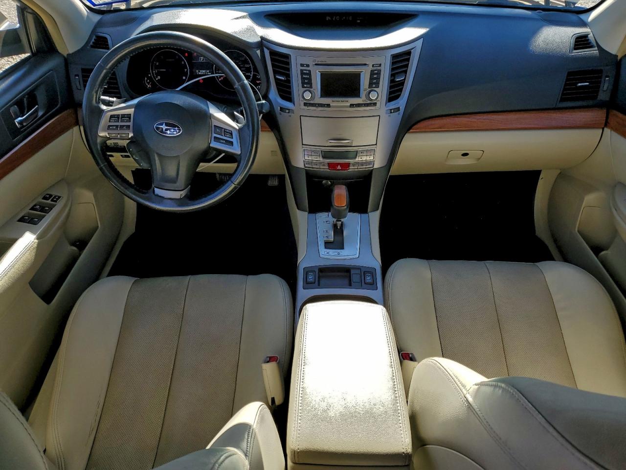 Subaru Outback 2.5i Limited Image 4