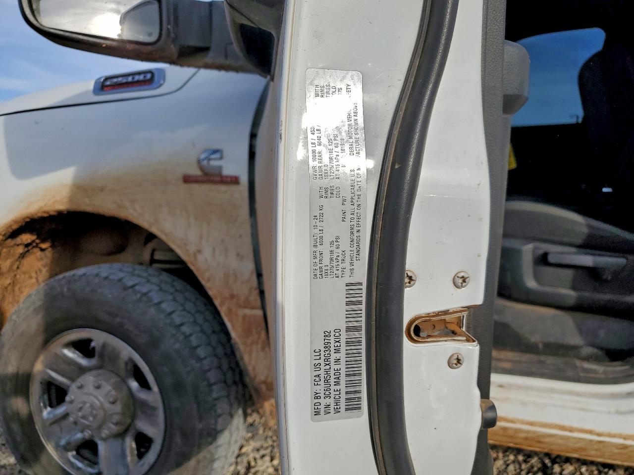 Ram 2500 Tradesman Image 9