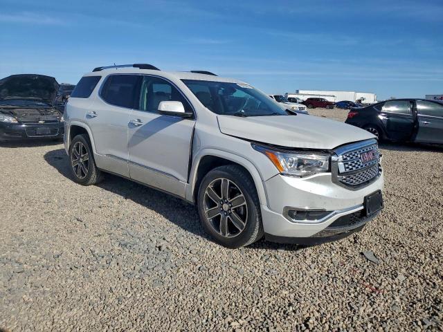 GMC Acadia Denali Image 2